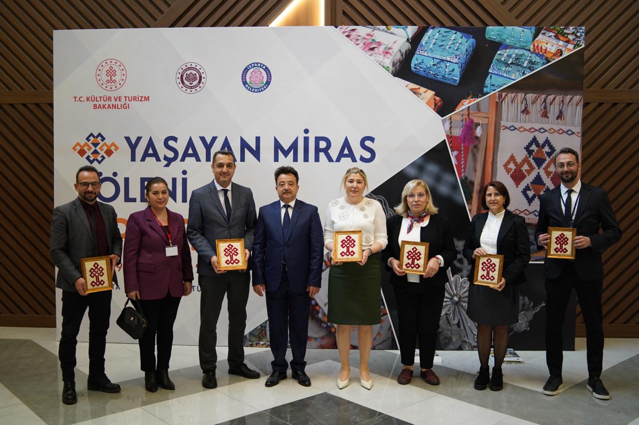 Isparta Yaşayan Miras Şöleni sona erdi